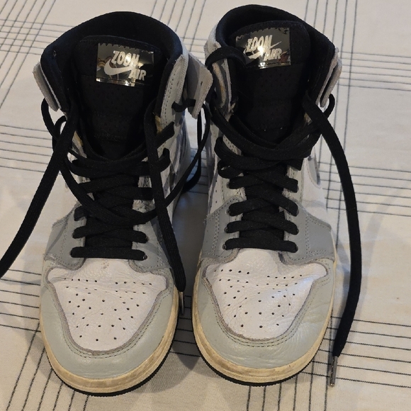 Nike Women's Metallic Air Jordan Silver and Gray High-Top Sneakers - Picture 7 of 8